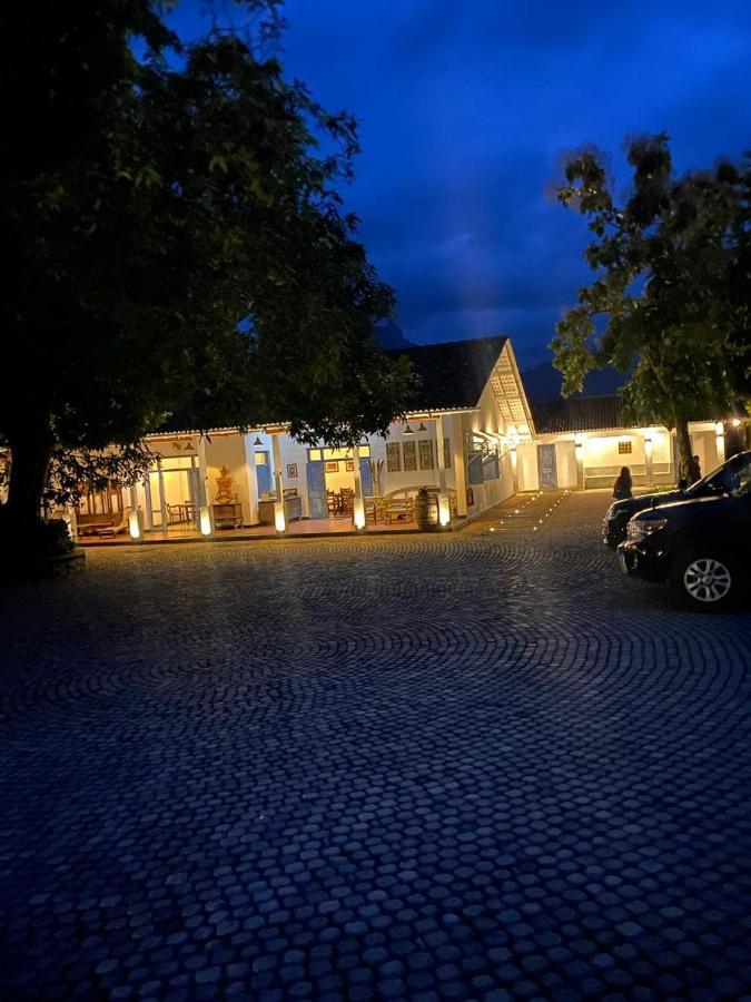 Leaf Olu Ella Otel Yatiyantota Dış mekan fotoğraf