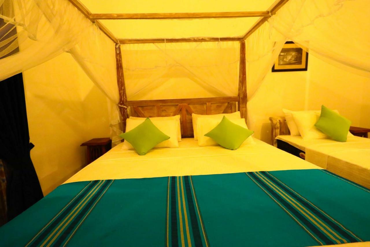 Leaf Olu Ella Otel Yatiyantota Dış mekan fotoğraf